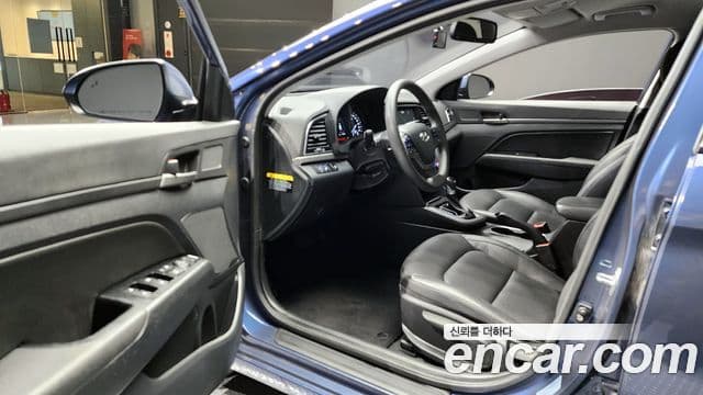 Hyundai Avante AD 1.6 GDI Value Plus, 2018 11