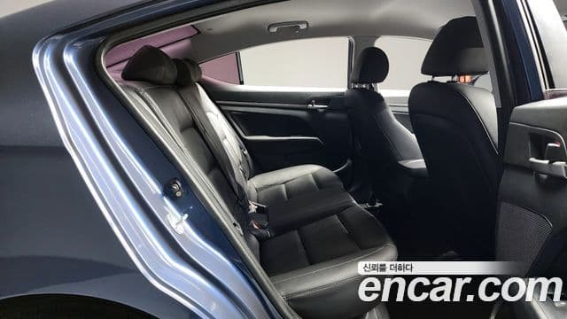 Hyundai Avante AD 1.6 GDI Value Plus, 2018 12