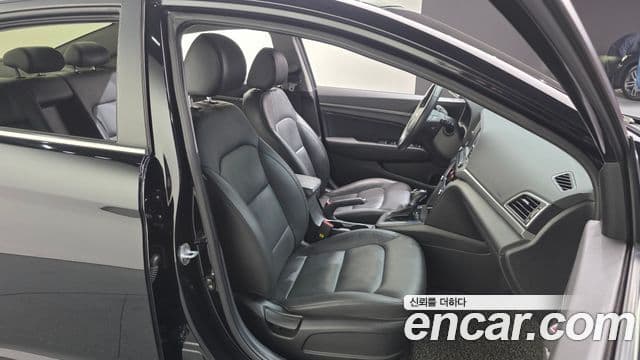 Hyundai Avante AD Special, 2016 12