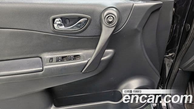 Renault Korea(Samsung) New QM5 бензин 2WD City RE25, 2012 17