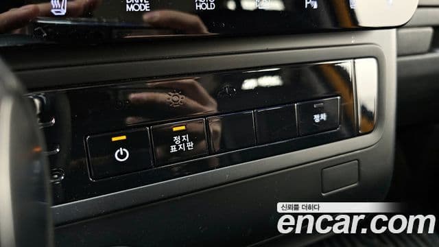 Hyundai Staria 15인승, 2025 17