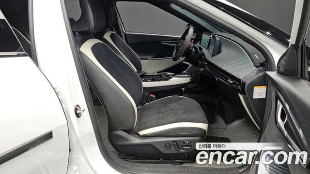 Kia EV6 GT Line, 2024 11