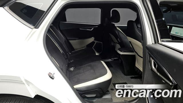 Kia EV6 GT Line, 2024 12