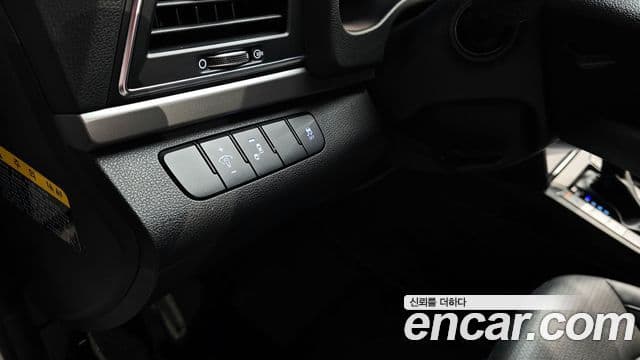 Hyundai Avante AD 1.6 GDI Value Plus, 2018 14