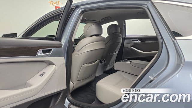 Genesis G80 Luxury, 2017 17