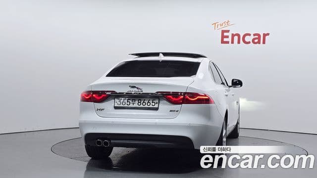 Jaguar XF (X260) 20d Portfolio, 2019 4