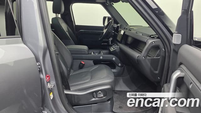 Land Rover Defender (L663) 130 P400 outbound, 2024 3