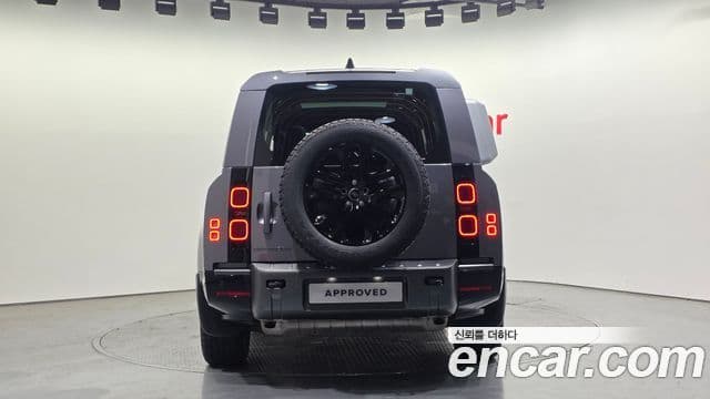 Land Rover Defender (L663) 130 P400 outbound, 2024 7