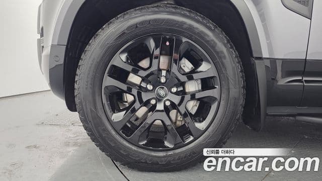 Land Rover Defender (L663) 130 P400 outbound, 2024 9