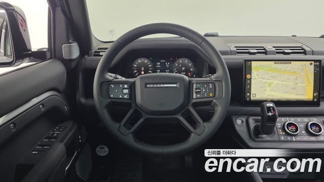 Land Rover Defender (L663) 130 P400 outbound, 2024 13