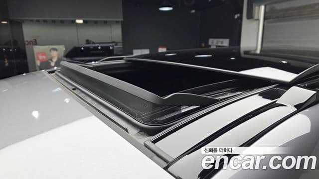 Land Rover Defender (L663) 130 P400 outbound, 2024 19