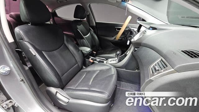 Hyundai Avante MD Luxury, 2011 10