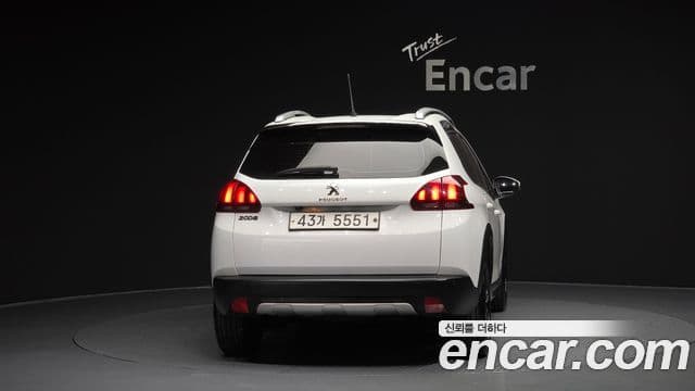 Peugeot 2008 1.5 BlueHDi Allure, 2019 4