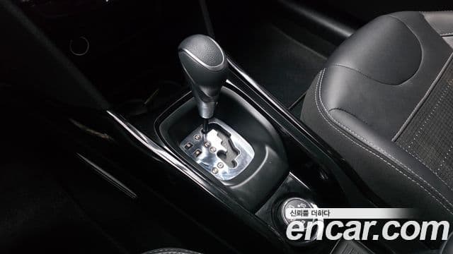 Peugeot 2008 1.5 BlueHDi Allure, 2019 9