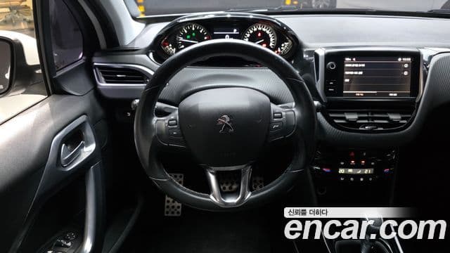 Peugeot 2008 1.5 BlueHDi Allure, 2019 13