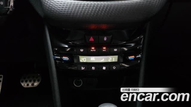 Peugeot 2008 1.5 BlueHDi Allure, 2019 15