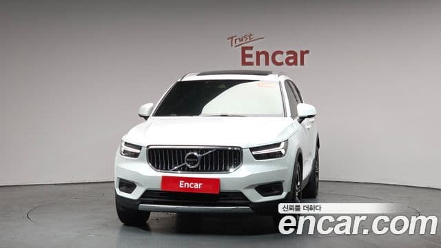 Volvo XC40 B4 Inscription, 2021 3