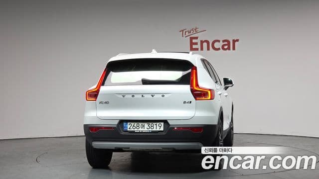 Volvo XC40 B4 Inscription, 2021 4