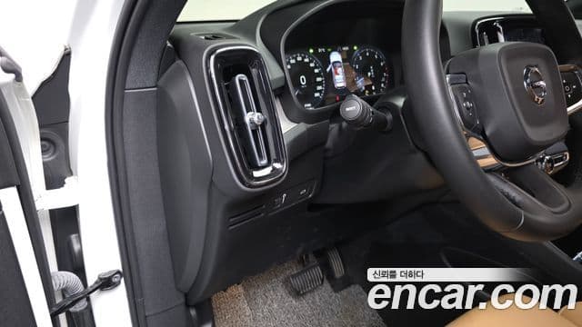 Volvo XC40 B4 Inscription, 2021 13
