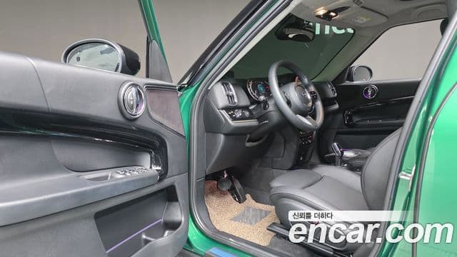 Mini Cooper Countryman 2세대, 2023 12