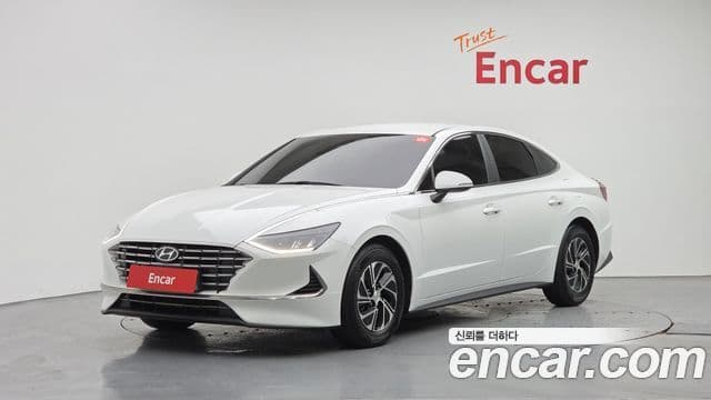 Hyundai Sonata гибрид (DN8) Modern, 2022 1