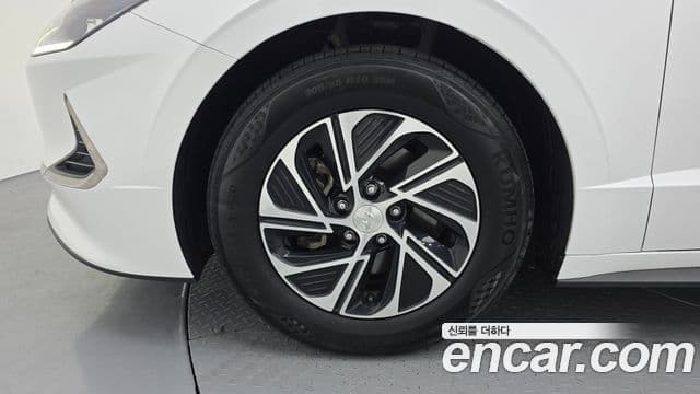 Hyundai Sonata гибрид (DN8) Modern, 2022 все фото