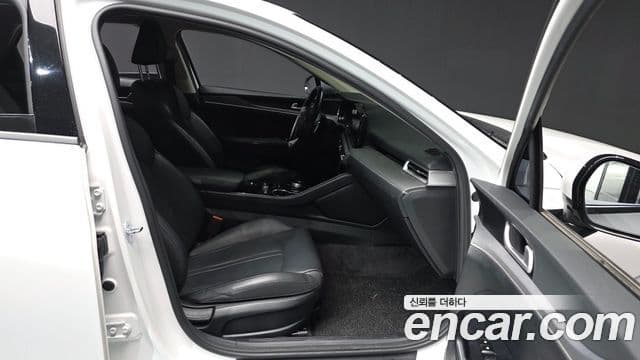 Kia K5 3세대 Trendy, 2023 11