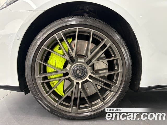 Porsche Panamera (976) 4.0 турбо E-гибрид, 2024 все фото