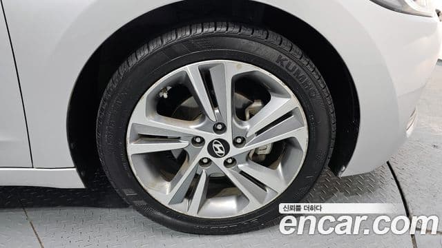 Hyundai Avante AD Premium, 2016 все фото