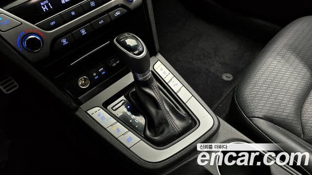 Hyundai Avante AD Premium, 2016 9