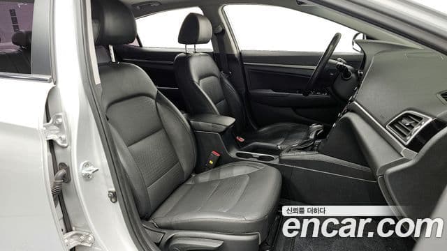 Hyundai Avante AD Premium, 2016 10