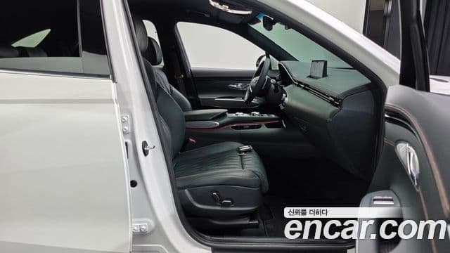 Genesis GV70, 2023 10