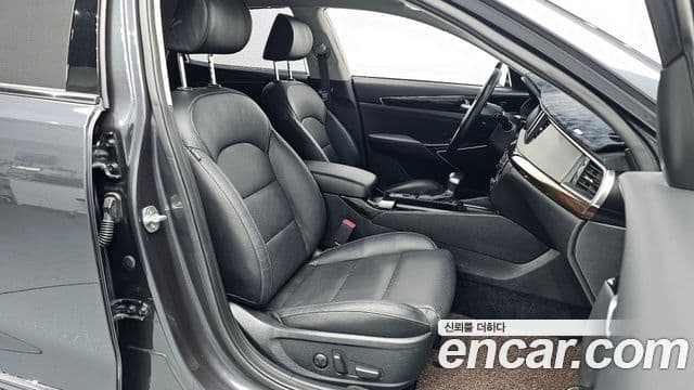 Kia All New K7 3.0 GDI Limited, 2018 10