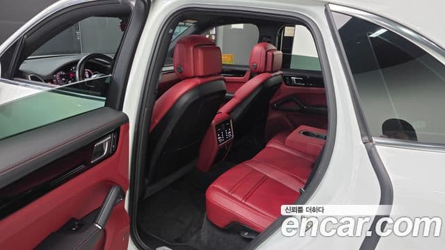 Porsche Cayenne (PO536) 3.0 купе, 2022 11