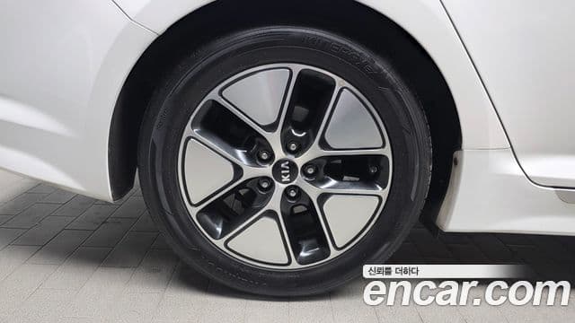 Kia K5 гибрид Noblesse, 2014 все фото