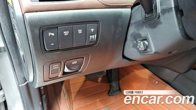 Hyundai Genesis 3.8 экспортная версия, 2011 17