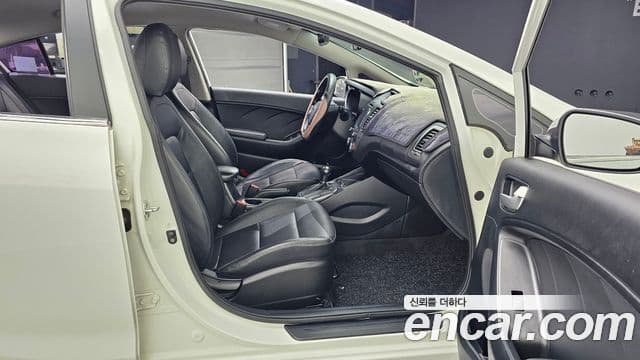 Kia K3 Trendy, 2015 11