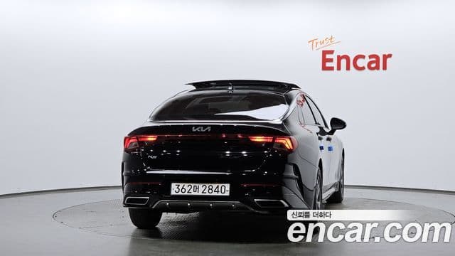 Kia K5 3세대 Standard, 2022 4