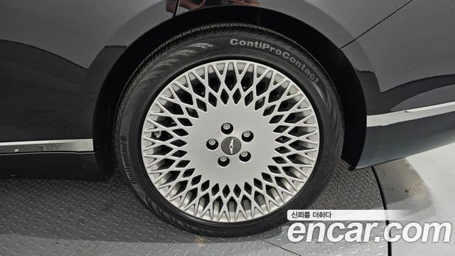 Genesis G80 (RG3) бензин 2.5 турбо AWD, 2022 все фото