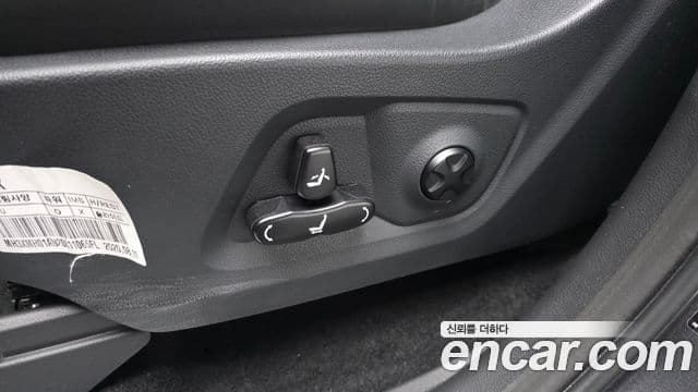 KG모빌리티(SsangYong) Rexton Sport Prestige, 2021 18