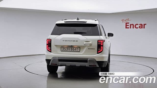 KG모빌리티(SsangYong) Torres T5, 2023 4