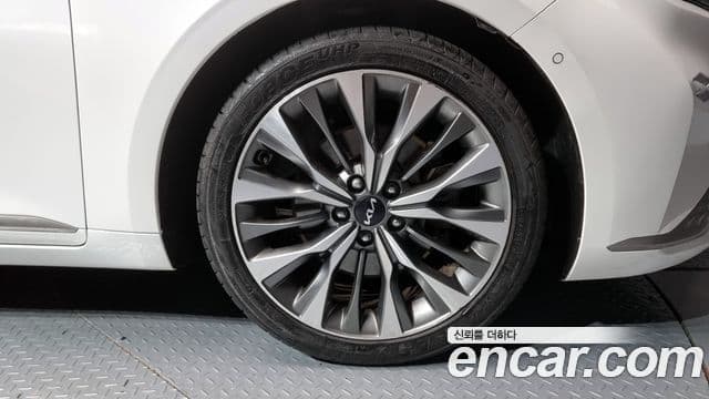 Kia K8 Noblesse, 2022 все фото