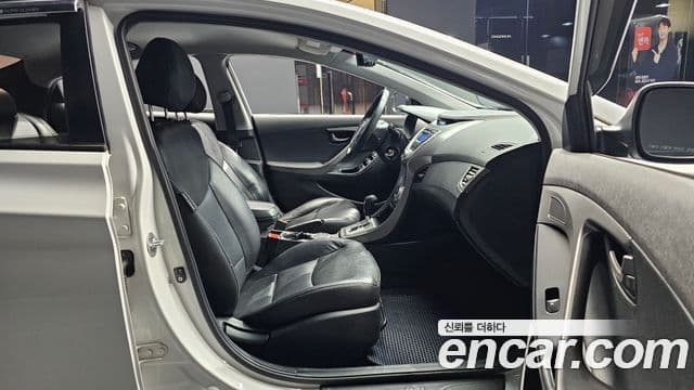 Hyundai Avante MD Luxury, 2011 10