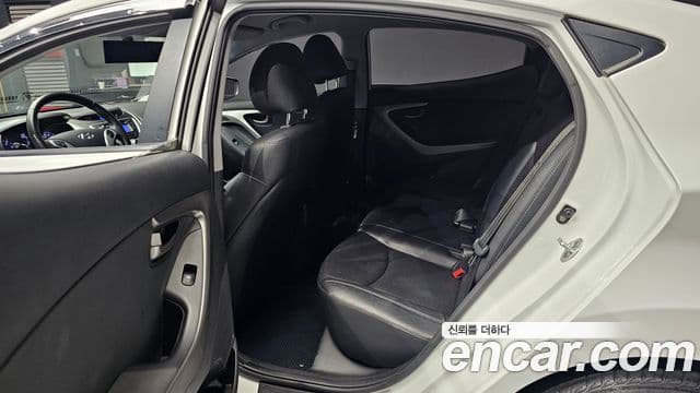 Hyundai Avante MD Luxury, 2011 13