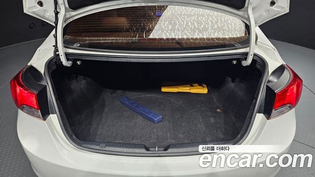 Hyundai Avante MD Luxury, 2011 20