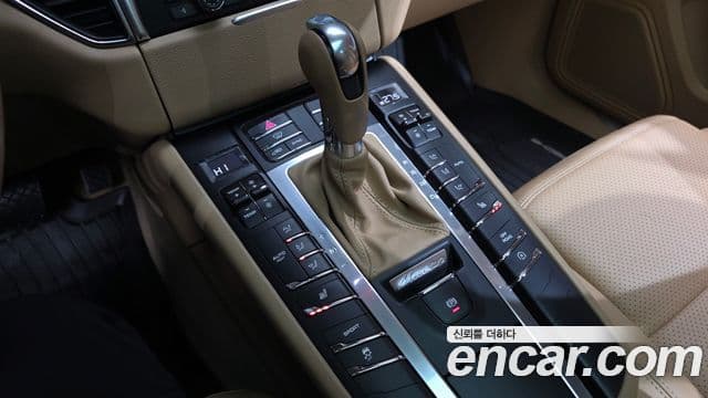 Porsche Macan 95B, 2015 9