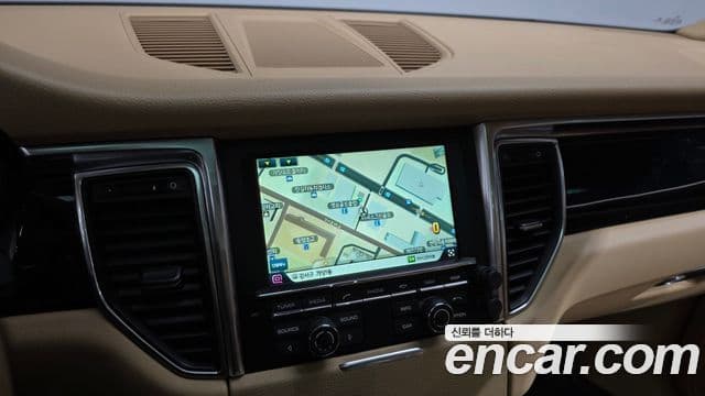 Porsche Macan 95B, 2015 15