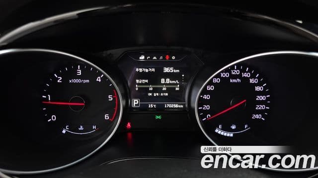 Kia All New Carnival Noblesse, 2015 8