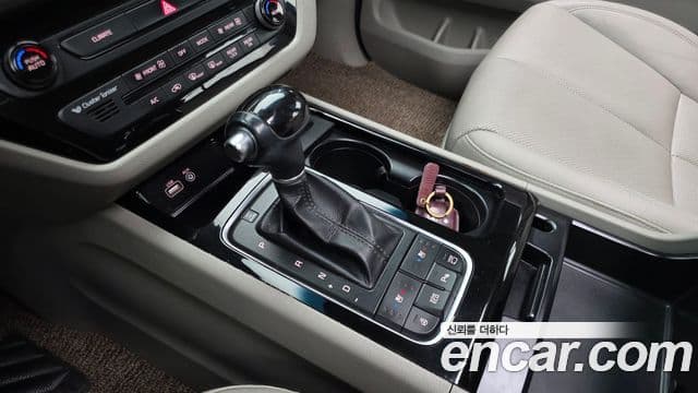 Kia All New Carnival Noblesse, 2015 9
