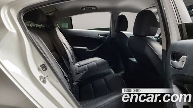 Kia The / новый New K3 Style, 2017 12